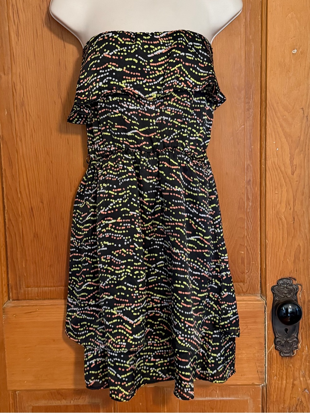 Vintage Vanity Tiered Strapless Dress with Polka Dot Pattern